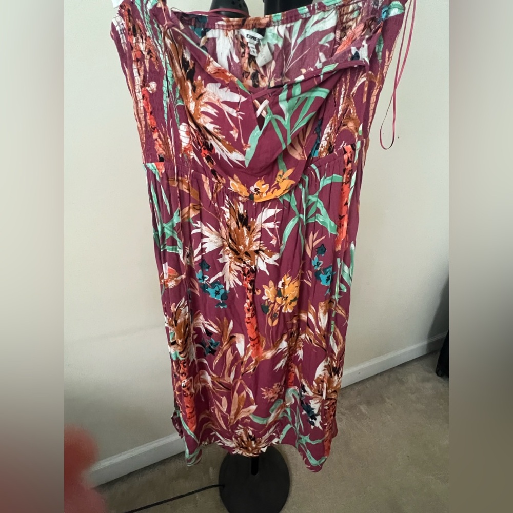 Halter thin strpad floral maxi dress